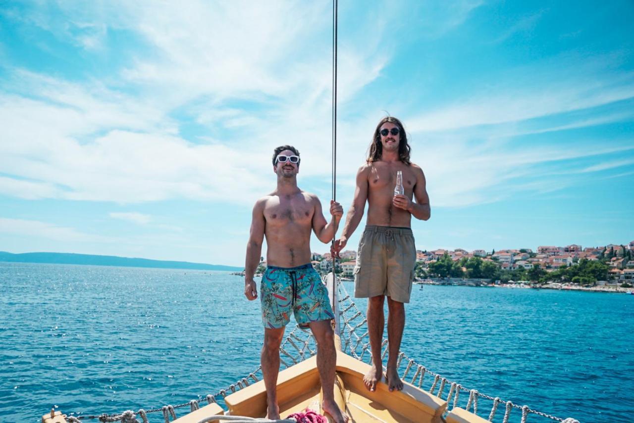 Rhythm Floating Hostel - Задар Экстерьер фото