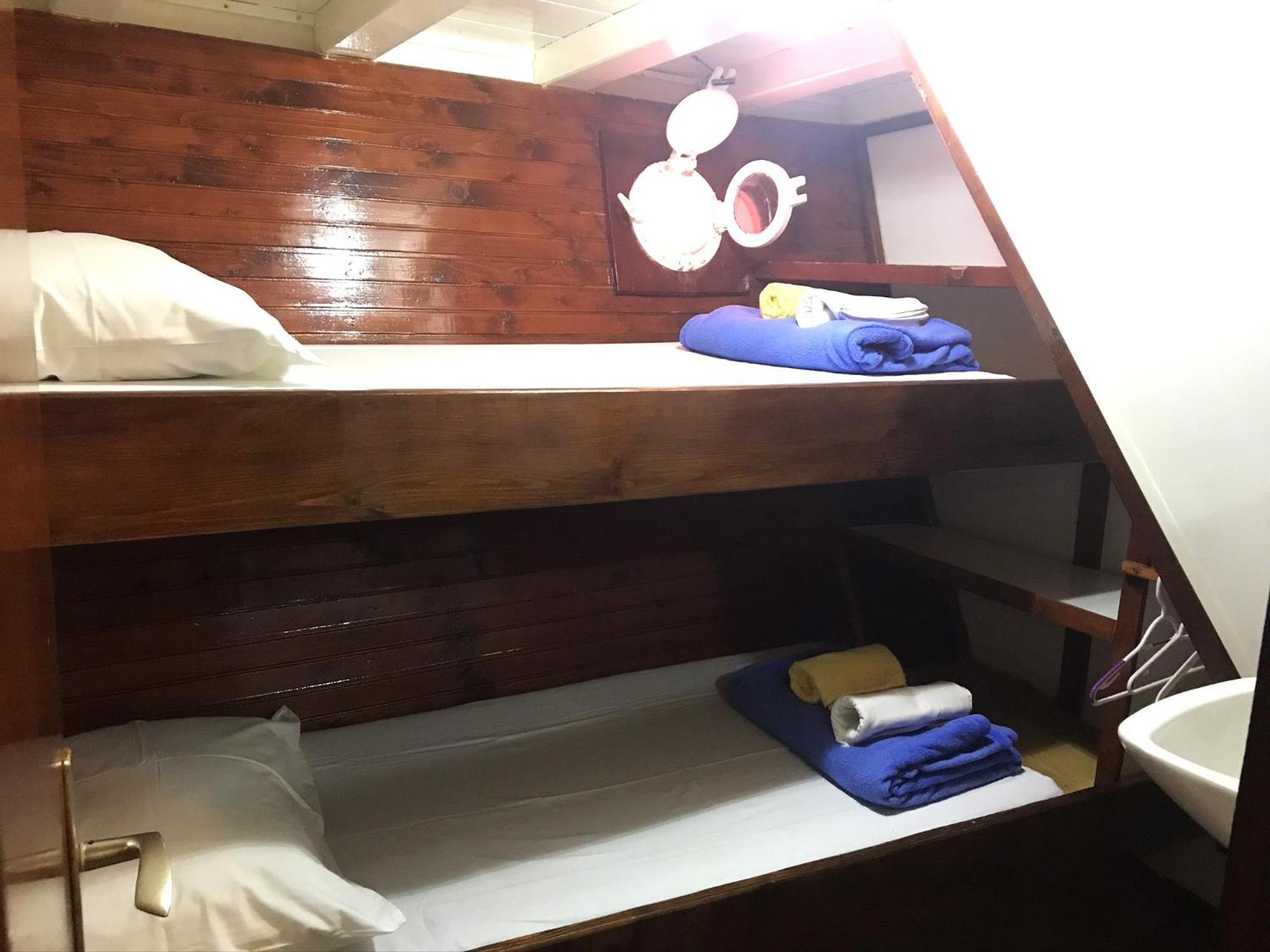 Rhythm Floating Hostel - Задар Экстерьер фото